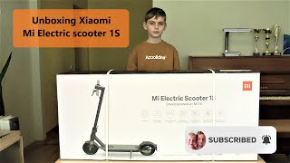 Xiaomi Mi 1S Electric Scooter unboxing [upl. by Ariane]